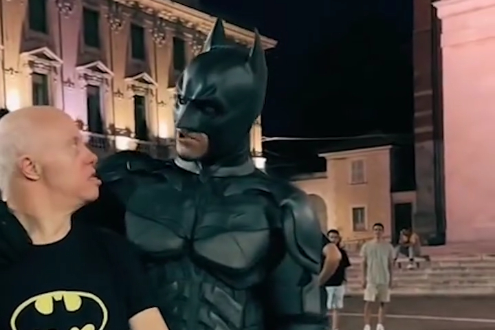 Italian Batman Meets Super Fan